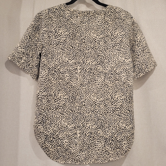 Club Monaco Cheetah Print Crew Neck Blouse Size XS - Picture 2 of 7